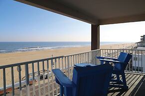 Flagship Oceanfront Hotel