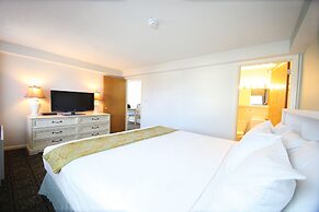 Flagship Oceanfront Hotel