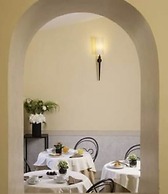 Colonna Palace Hotel