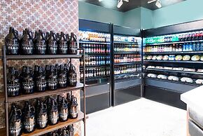 Wyndham Garden at Niagara Falls