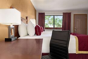 Baymont by Wyndham Cortez