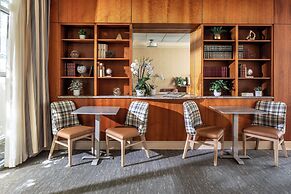 Park Lane Suites and Inn