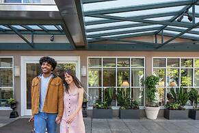 Park Lane Suites and Inn