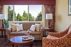 Park Lane Suites and Inn