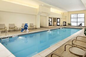 DoubleTree by Hilton Milwaukee - Brookfield