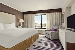 DoubleTree by Hilton Milwaukee - Brookfield