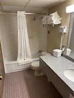 Ramada by Wyndham Lethbridge