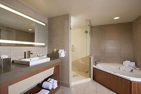 The Broadway Columbia - a DoubleTree by Hilton