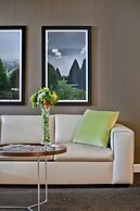 The Logan Philadelphia, Curio Collection by Hilton