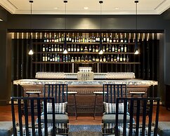 The Logan Philadelphia, Curio Collection by Hilton