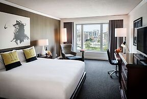 The Logan Philadelphia, Curio Collection by Hilton