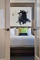 The Logan Philadelphia, Curio Collection by Hilton