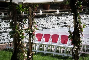 The Logan Philadelphia, Curio Collection by Hilton