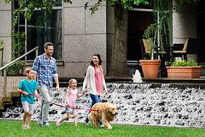 The Logan Philadelphia, Curio Collection by Hilton