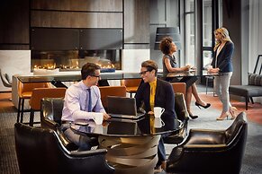 The Logan Philadelphia, Curio Collection by Hilton