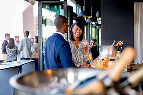 The Logan Philadelphia, Curio Collection by Hilton