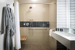 The Logan Philadelphia, Curio Collection by Hilton