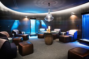 The Logan Philadelphia, Curio Collection by Hilton