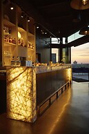 The Logan Philadelphia, Curio Collection by Hilton