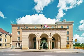 University Arms, Autograph Collection