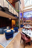 Thompson Chicago, by Hyatt