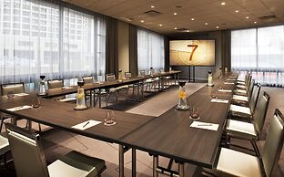 Thompson Chicago, by Hyatt