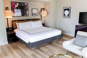 Thompson Chicago, by Hyatt