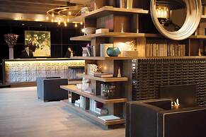 Thompson Chicago, by Hyatt