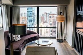 Thompson Chicago, by Hyatt