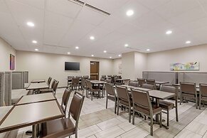 Best Western Plus Executive Residency Waterloo & Cedar Falls
