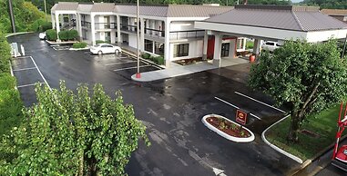 Clarion Inn Cleveland near University