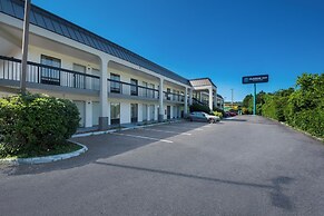 Clarion Inn Cleveland near University