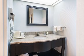 Clarion Inn Cleveland near University