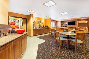 Ramada by Wyndham Kent Seattle Area