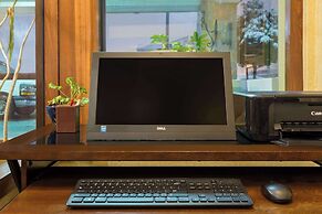 Ramada by Wyndham Kent Seattle Area