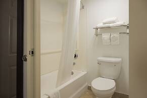 The Palms Inn & Suites