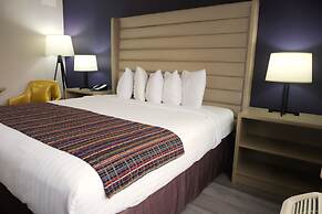 The Palms Inn & Suites