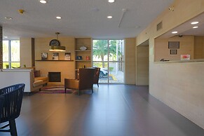 The Palms Inn & Suites