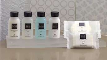 The Palms Inn & Suites