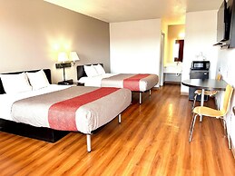 Motel 6 Safford, AZ