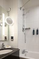 DoubleTree by Hilton Manchester Airport