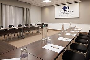 DoubleTree by Hilton Manchester Airport