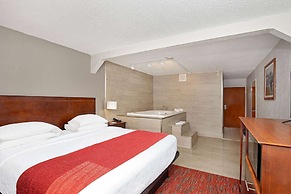 Ramada by Wyndham Bowling Green