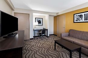 La Quinta Inn & Suites by Wyndham Carlsbad - Legoland Area