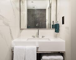 Hilton London Metropole
