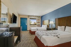 Econo Lodge Inn & Suites Enid South