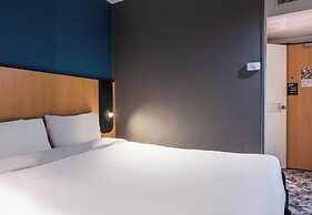 B&B HOTEL Amiens Centre Cathédrale