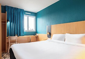 B&B HOTEL Amiens Centre Cathédrale