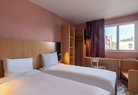 B&B HOTEL Amiens Centre Cathédrale