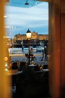 Lydmar Hotel